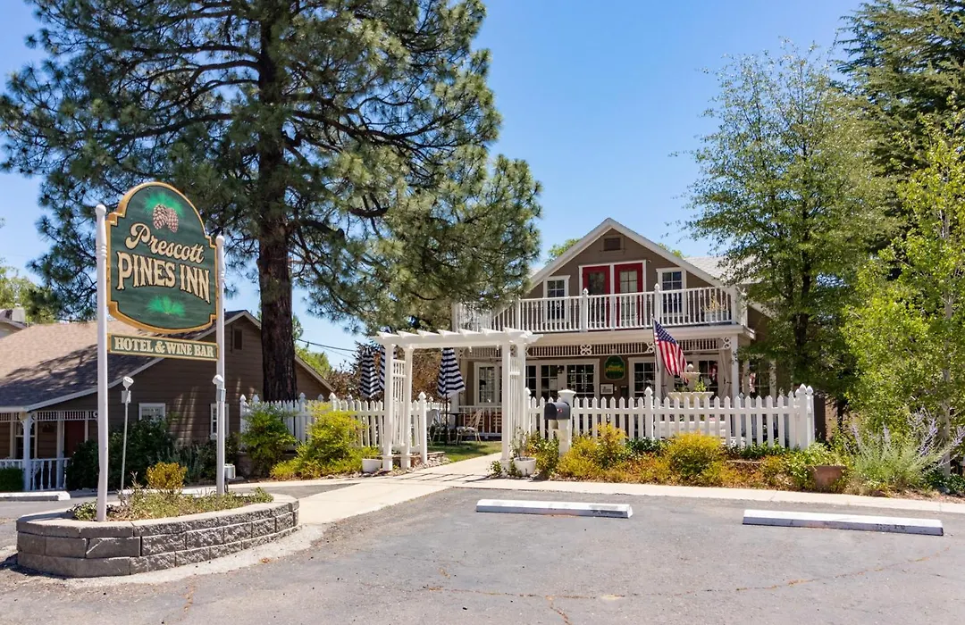 Prescott Pines Inn-1